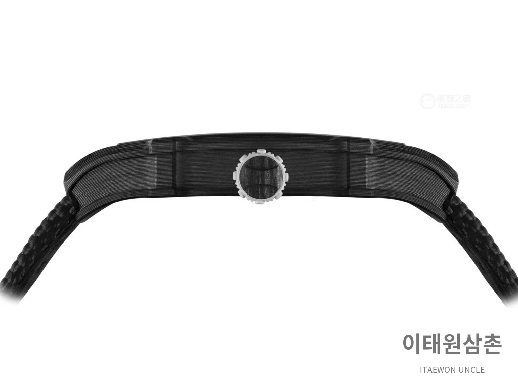 리차드밀 라파엘나달 NTPT카본 블랙베젤 플라잉투르비용 시계 47.25mm (2)