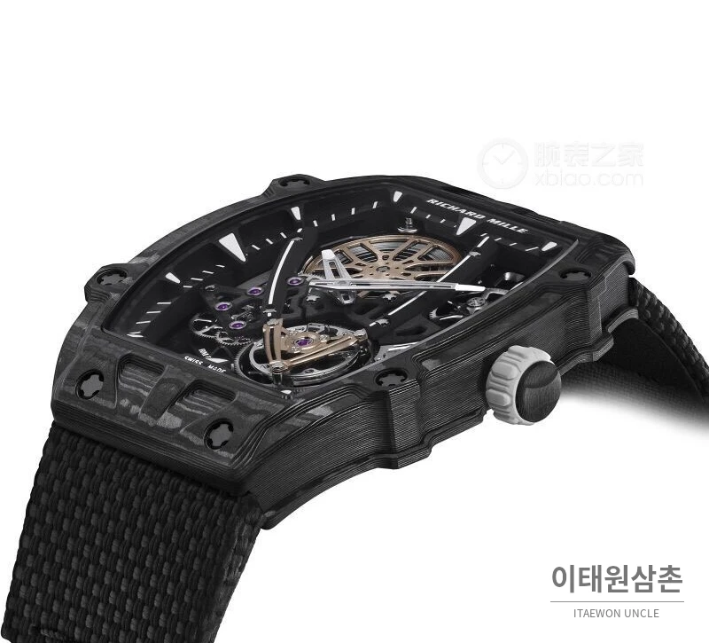 리차드밀 라파엘나달 NTPT카본 블랙베젤 플라잉투르비용 시계 47.25mm (2)