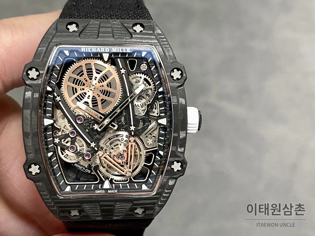 리차드밀 라파엘나달 NTPT카본 블랙베젤 플라잉투르비용 시계 47.25mm