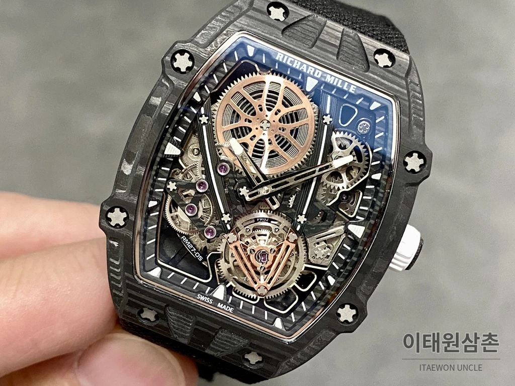리차드밀 라파엘나달 NTPT카본 블랙베젤 플라잉투르비용 시계 47.25mm