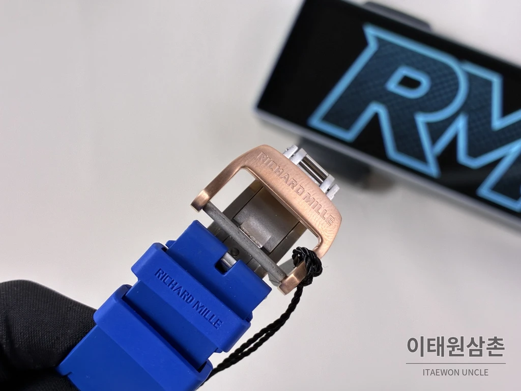 리차드밀 RM 17-02 블랙 세라믹 블루 스트랩 투르비용 시계 48mm
