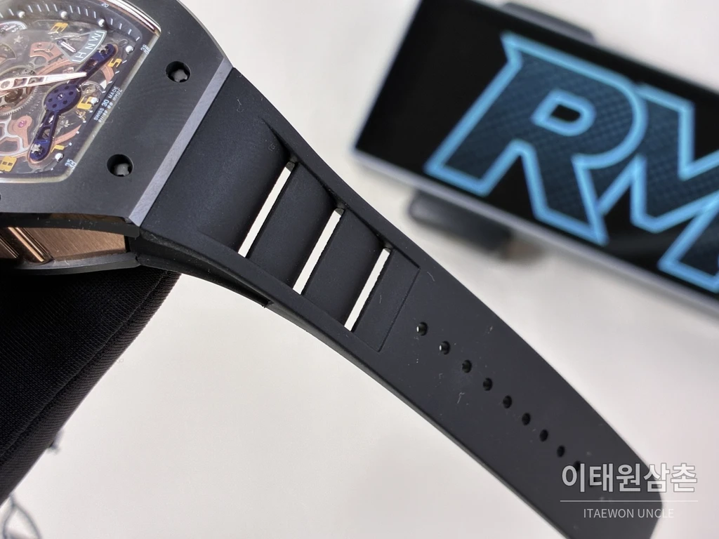 리차드밀 RM 17-02 블랙 세라믹 블랙 스트랩 골드 인덱스 투르비용 시계 48mm