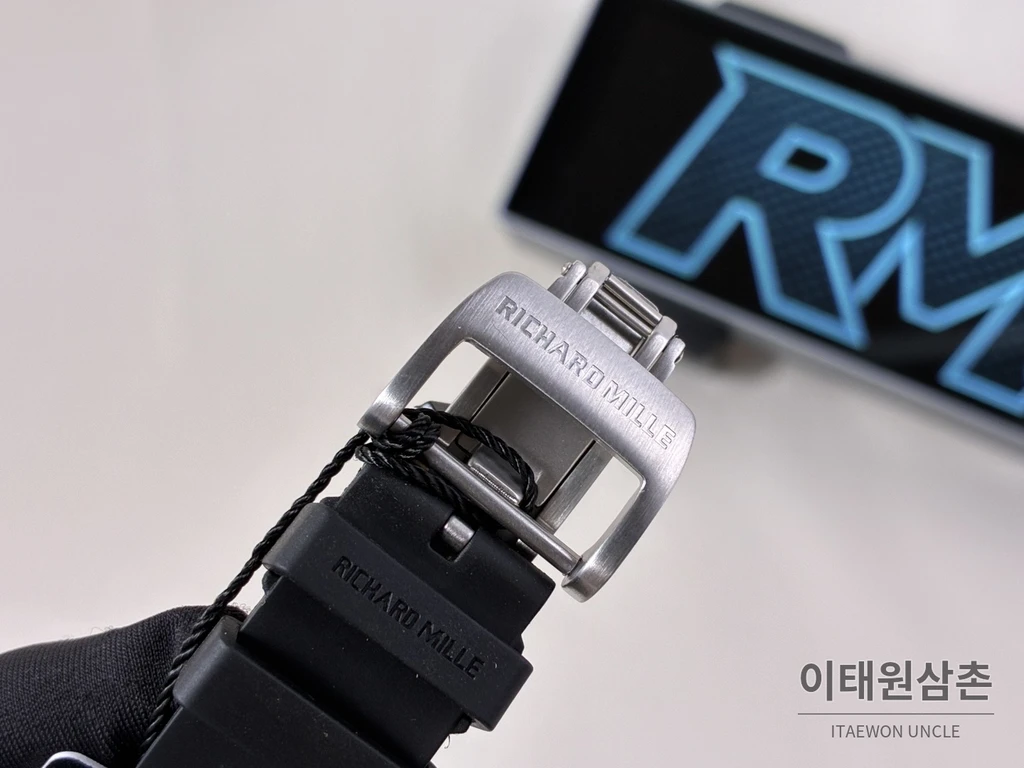 리차드밀 RM 17-02 블랙 세라믹 블랙 스트랩 실버 인덱스 투르비용 시계 48mm