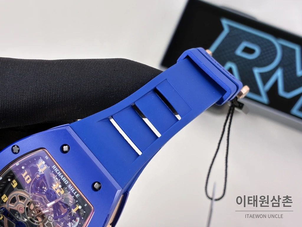 리차드밀 RM 17-02 블루 세라믹 블루 스트랩 투르비용 시계 48mm
