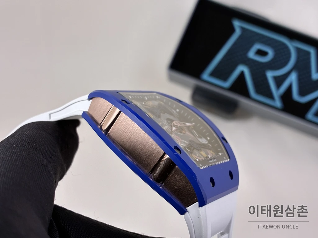 리차드밀 RM 17-02 블루 세라믹 화이트 스트랩 투르비용 시계 48mm
