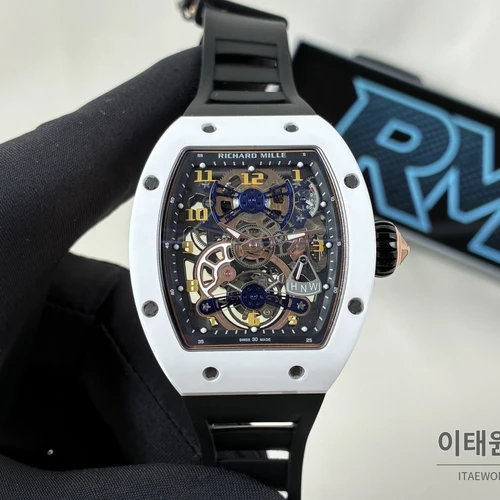 리차드밀 RM 17-02 화이트 세라믹 블랙 스트랩 투르비용 시계 48mm