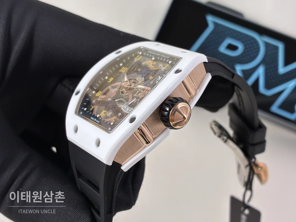 리차드밀 RM 17-02 화이트 세라믹 블랙 스트랩 투르비용 시계 48mm
