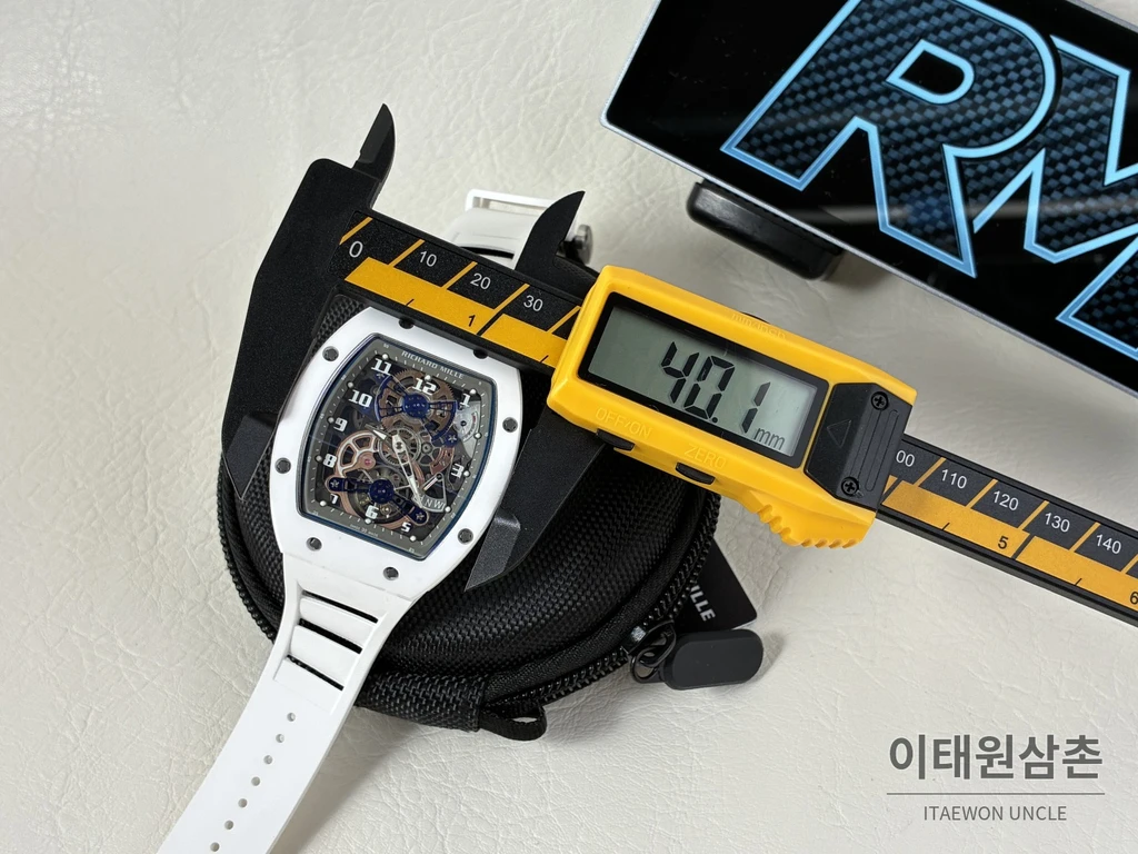 리차드밀 RM 17-02 화이트 세라믹 화이트 스트랩 실버 인덱스 투르비용 시계 48mm