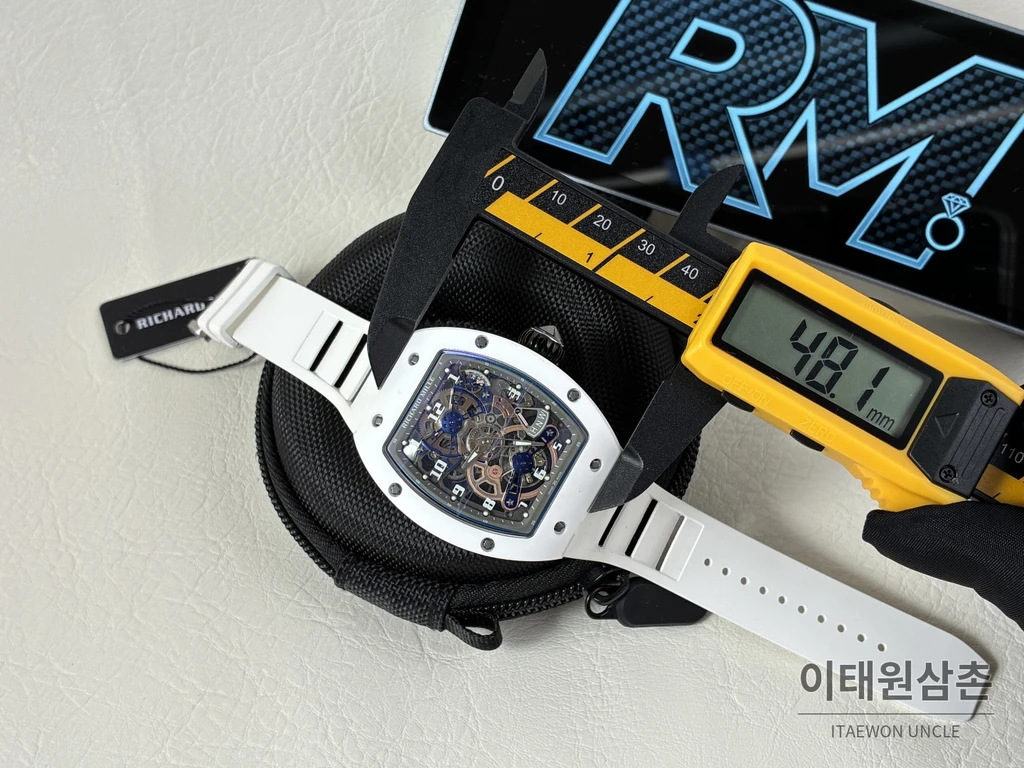 리차드밀 RM 17-02 화이트 세라믹 화이트 스트랩 실버 인덱스 투르비용 시계 48mm