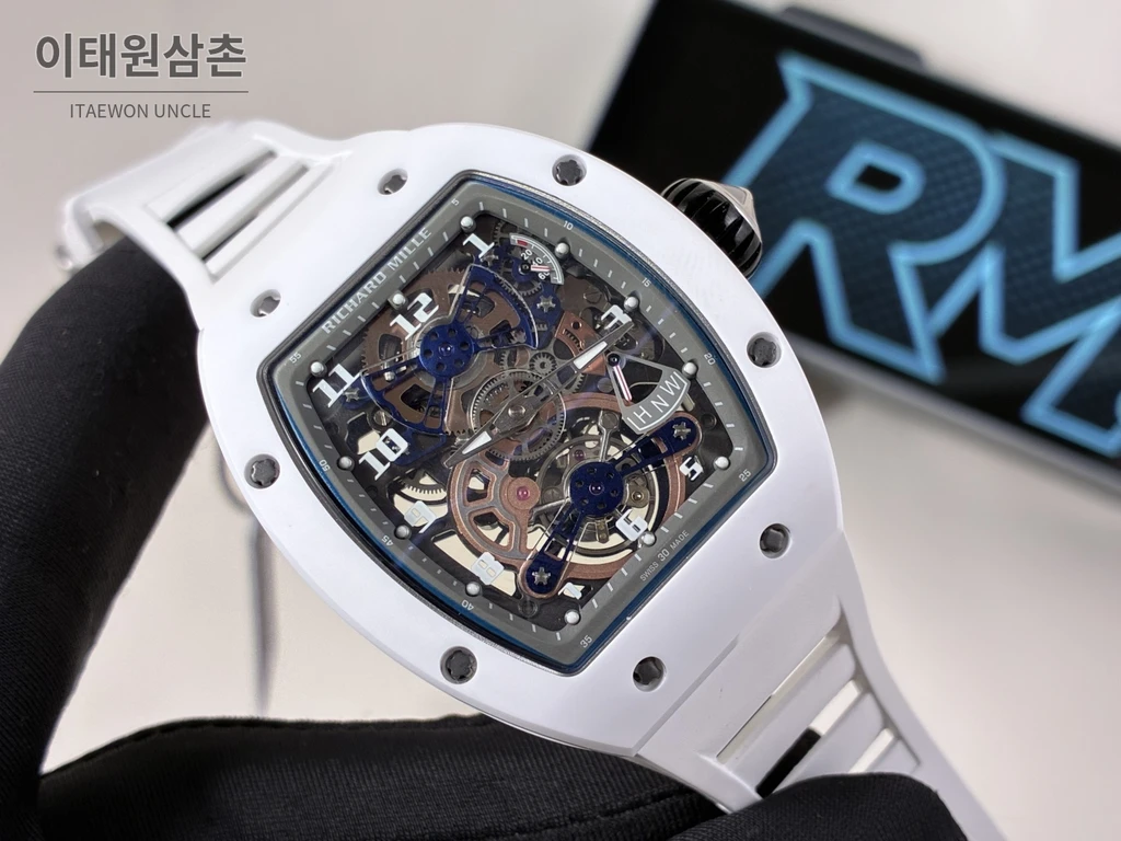 리차드밀 RM 17-02 화이트 세라믹 화이트 스트랩 실버 인덱스 투르비용 시계 48mm
