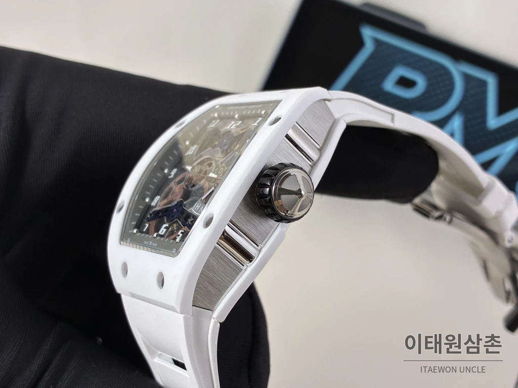 리차드밀 RM 17-02 화이트 세라믹 화이트 스트랩 실버 인덱스 투르비용 시계 48mm