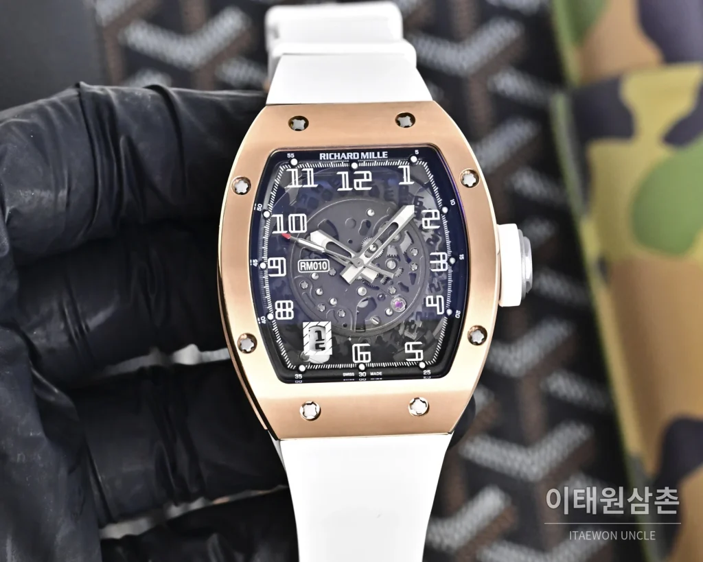 리차드밀 RM010 오토매틱 48mm 스켈레톤 다이얼 아이스블루 러버 스트랩