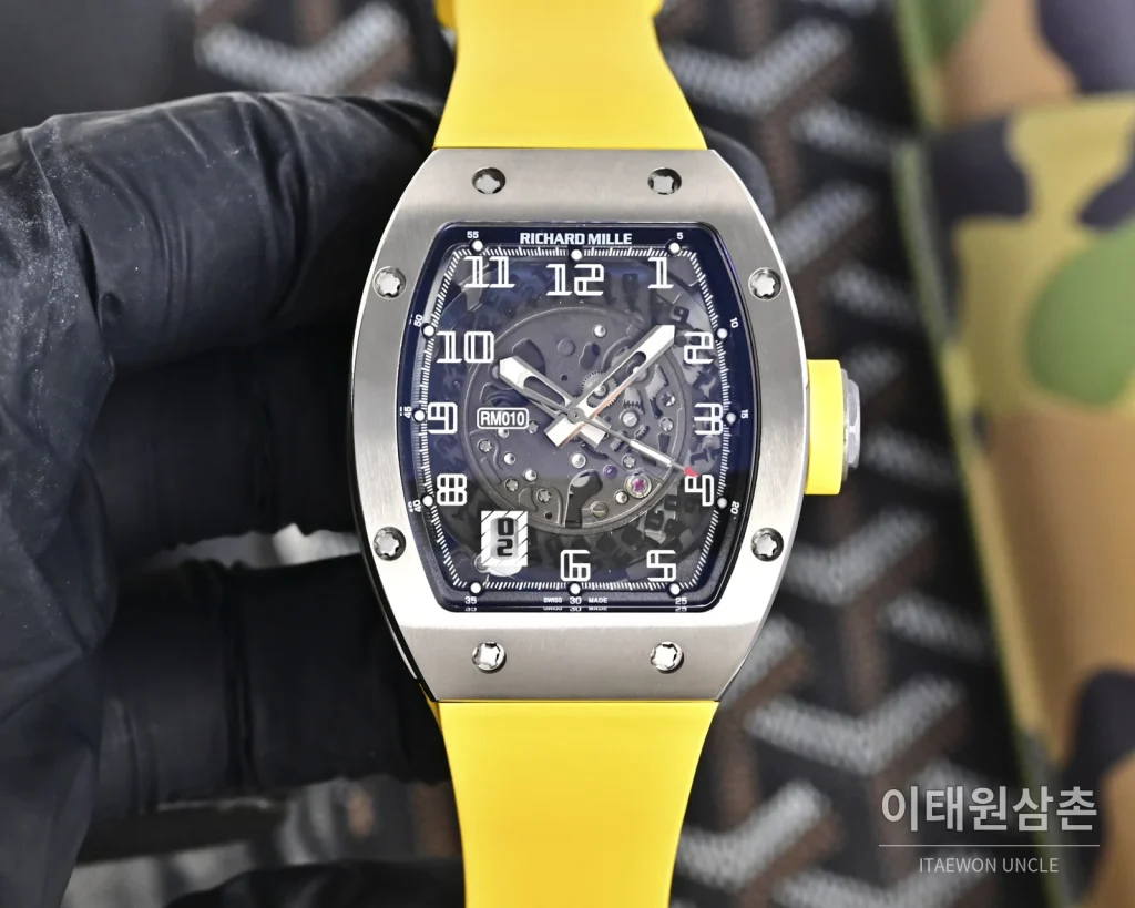 리차드밀 RM010 오토매틱 48mm 스켈레톤 다이얼 아이스블루 러버 스트랩