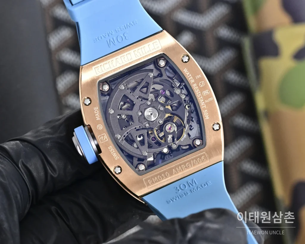 리차드밀 RM010 오토매틱 48mm 스켈레톤 다이얼 아이스블루 러버 스트랩 (2)
