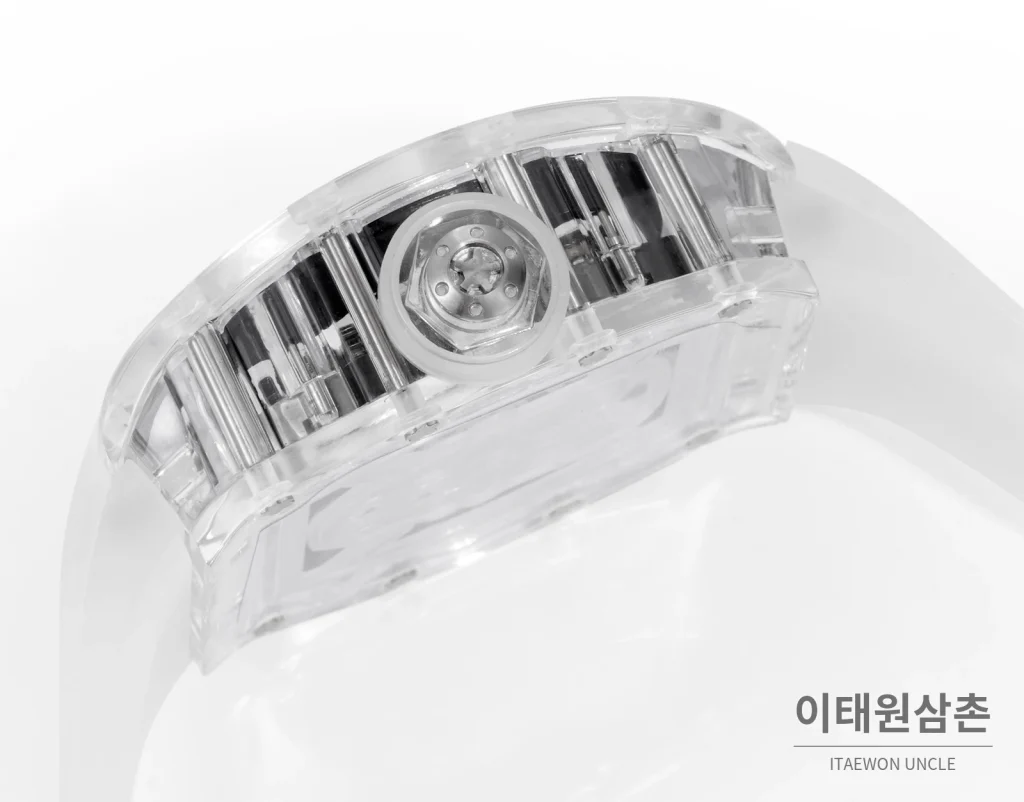리차드밀 RM052 사파이어 스컬 투르비용 스켈레톤 수동 50mm 투명 블랙 다이얼 화이트 러버 스트랩 세라믹 케이스