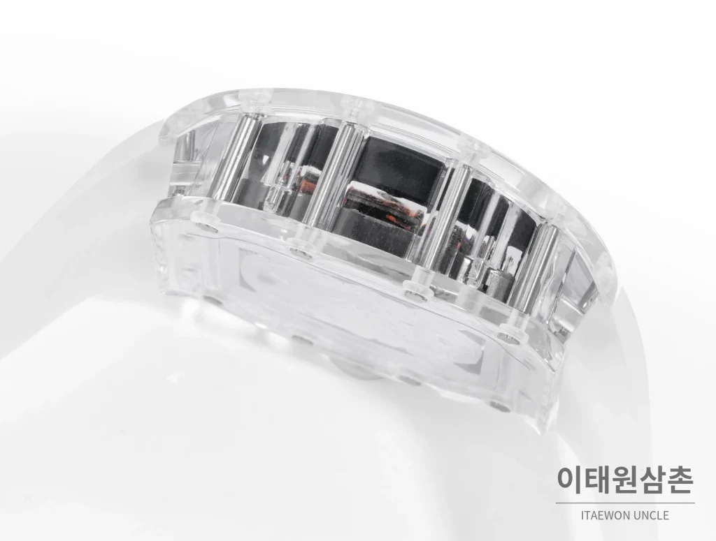 리차드밀 RM052 사파이어 스컬 투르비용 스켈레톤 수동 50mm 투명 스켈레톤 다이얼 화이트 러버 스트랩 화이트 베젤 카본 케이스