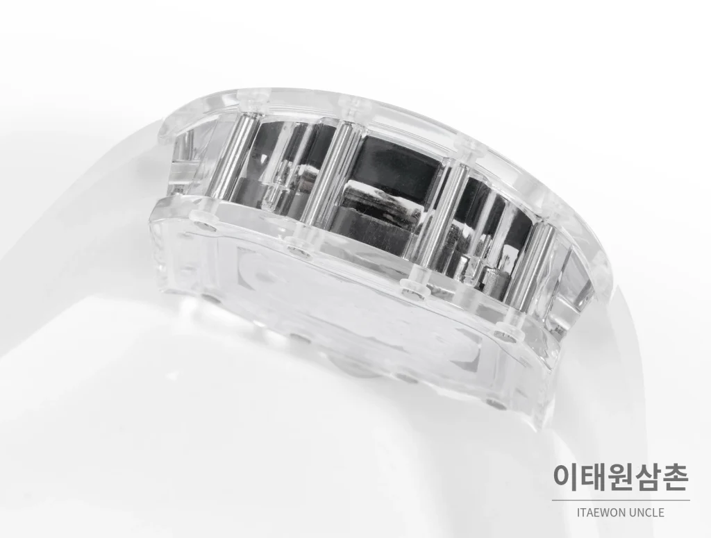 리차드밀 RM052 사파이어 스컬 투르비용 스켈레톤 수동 50mm 투명 블랙 다이얼 화이트 러버 스트랩 세라믹 케이스
