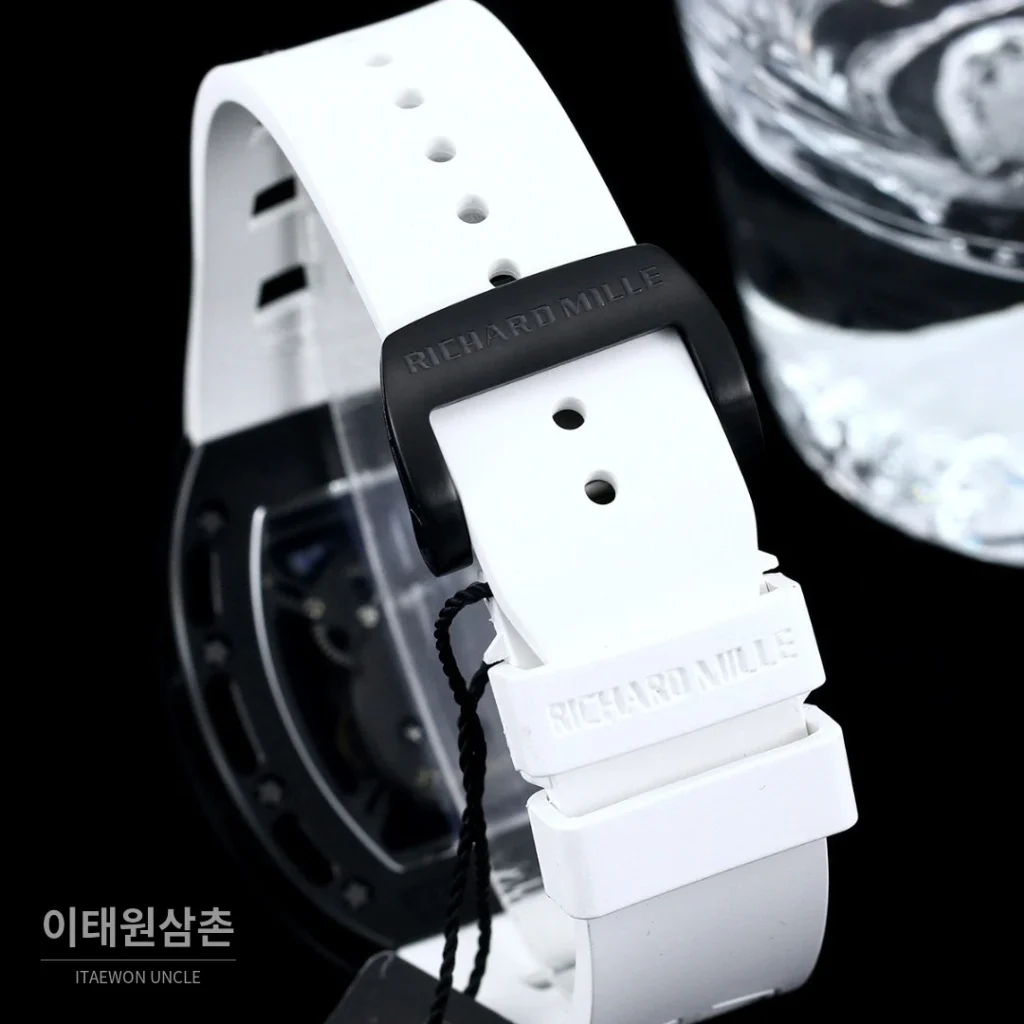 리차드밀 RM052 스테인리스 스틸 스컬 스켈레톤 오토매틱 50mm 실버 블랙 러버 스트랩