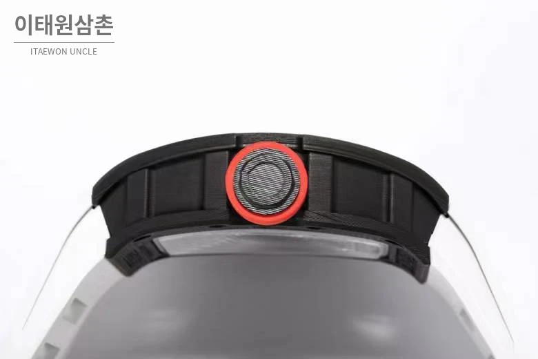 리차드밀 RM055 NTPT카본 블랙스켈레톤 수동 49.9mm 스켈레톤 다이얼 화이트 러버 스트랩 블랙 베젤 (2)