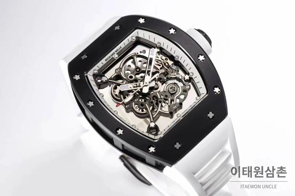 리차드밀 RM055 화이트세라믹 스켈레톤 수동 49.9mm 스켈레톤 다이얼 화이트 러버 스트랩 블랙 베젤 (3)