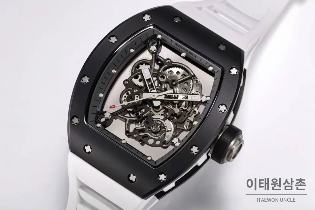 리차드밀 RM055 화이트세라믹 스켈레톤 수동 49.9mm 스켈레톤 다이얼 화이트 러버 스트랩 블랙 베젤 (2)