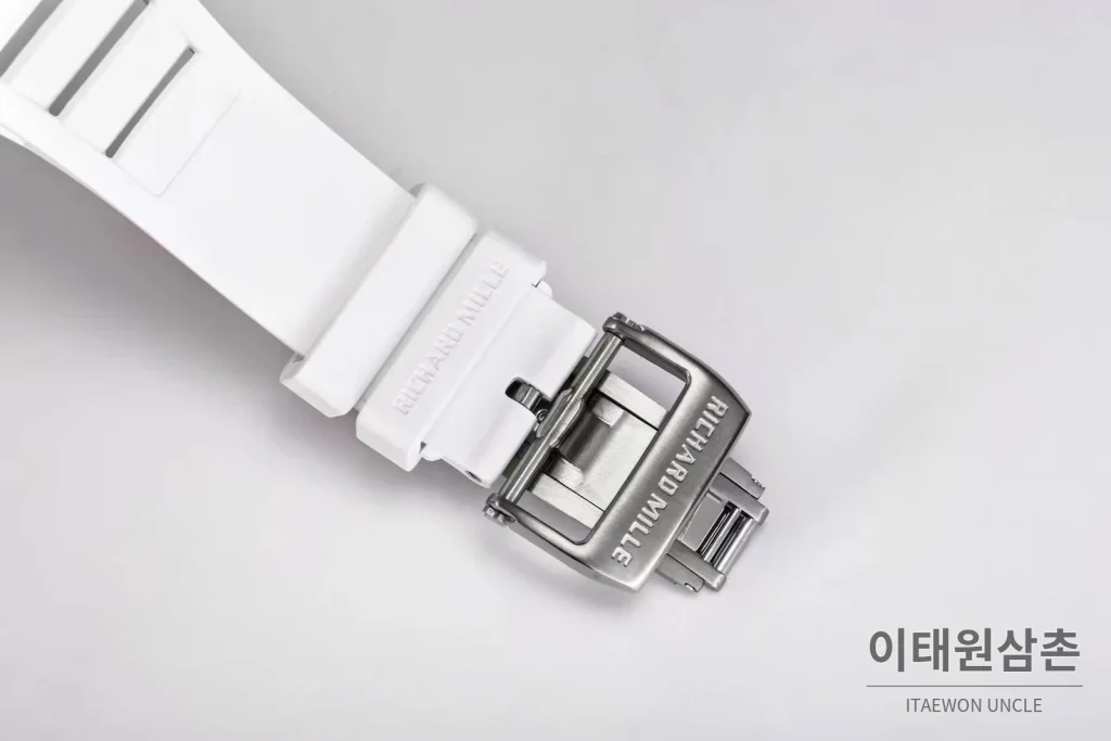 리차드밀 RM055 화이트세라믹 스켈레톤 수동 49.9mm 스켈레톤 다이얼 화이트 러버 스트랩 아이스블루 베젤