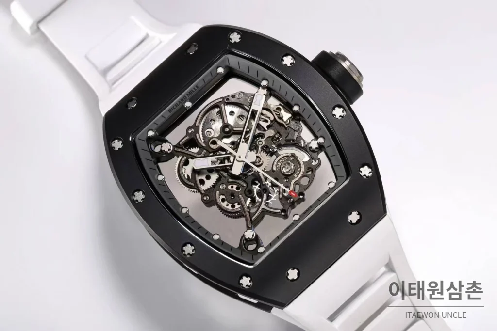 리차드밀 RM055 화이트세라믹 스켈레톤 수동 49.9mm 스켈레톤 다이얼 화이트 러버 스트랩 블랙 베젤 (2)