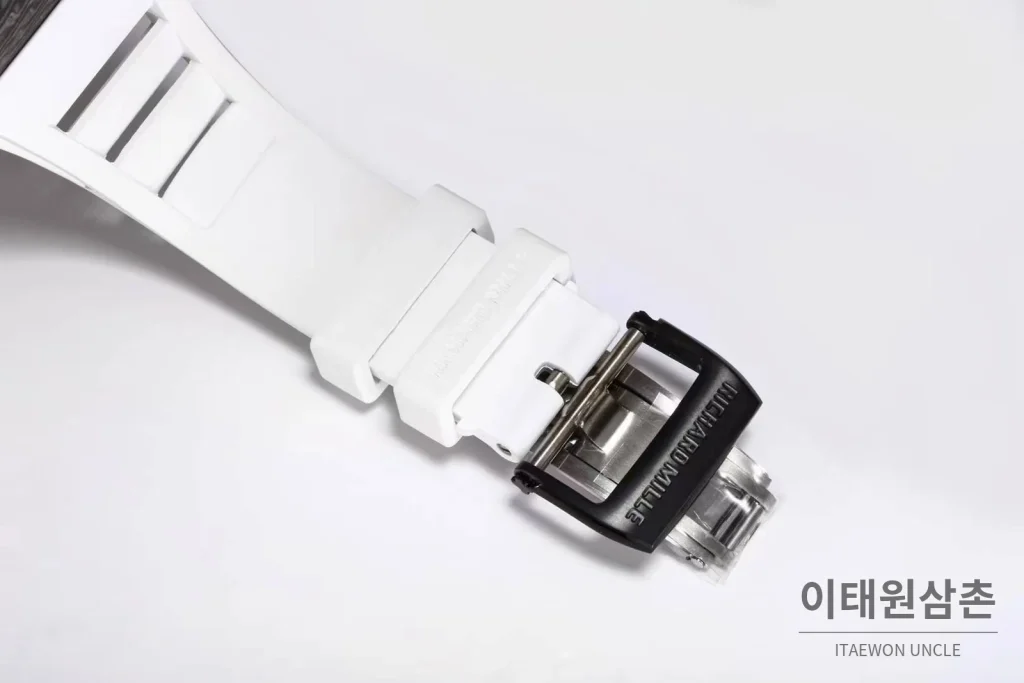 리차드밀 RM055 화이트세라믹 스켈레톤 수동 49.9mm 스켈레톤 다이얼 화이트 러버 스트랩 블랙 베젤 (3)