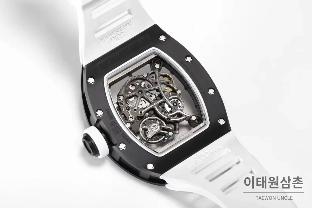 리차드밀 RM055 화이트세라믹 스켈레톤 수동 49.9mm 스켈레톤 다이얼 화이트 러버 스트랩 블랙 베젤 (3)