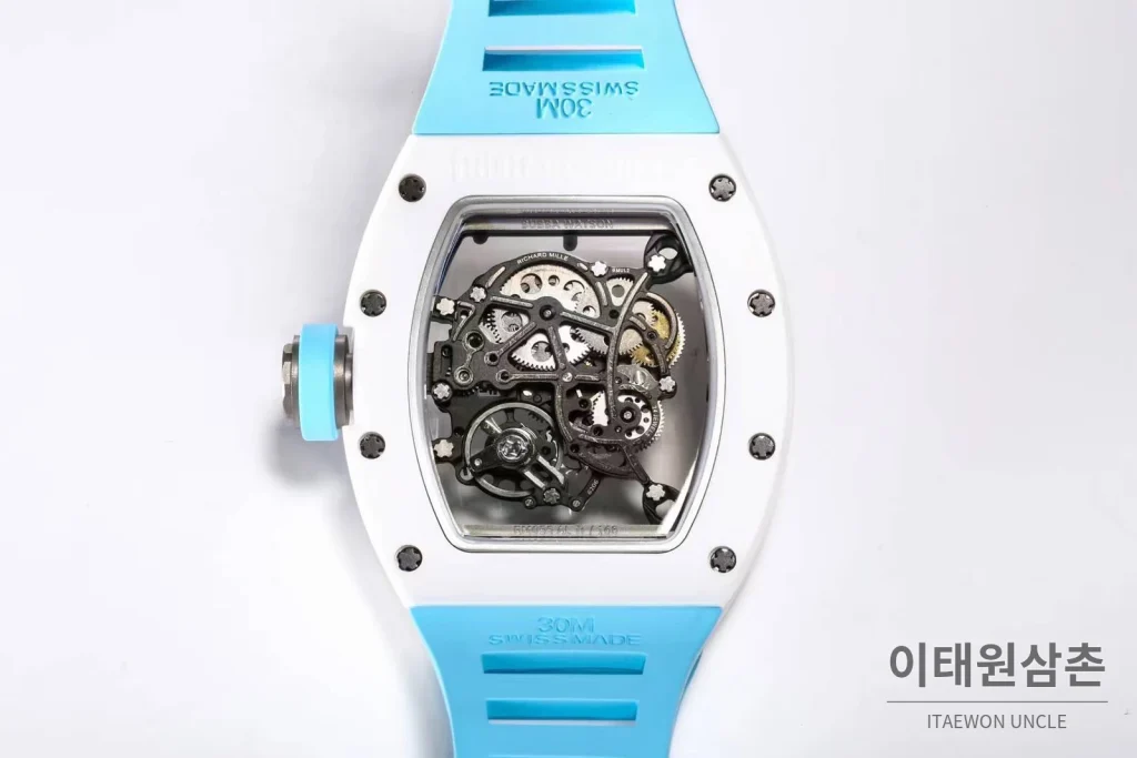 리차드밀 RM055 화이트세라믹 스켈레톤 수동 49.9mm 스켈레톤 다이얼 아이스블루 러버 스트랩 화이트 베젤