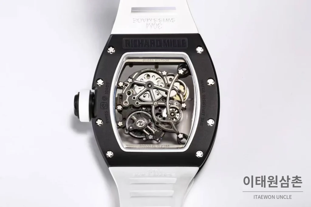 리차드밀 RM055 화이트세라믹 스켈레톤 수동 49.9mm 스켈레톤 다이얼 화이트 러버 스트랩 블랙 베젤 (3)