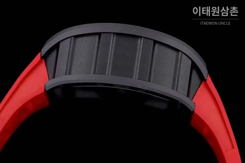 리차드밀 RM11-FM 플라이백 크로노그래프 카본 세라믹 스켈레톤 오토매틱 50mm 스켈레톤 다이얼 레드 러버 스트랩 레드 베젤