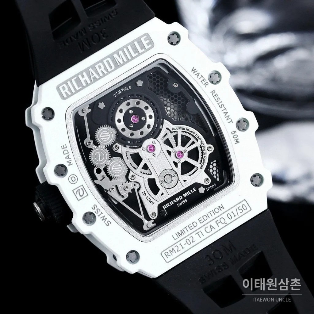 리차드밀 RM21-01 카본파이버 스켈레톤 오토매틱 50mm 블랙 블랙 러버 스트랩 화이트 베젤