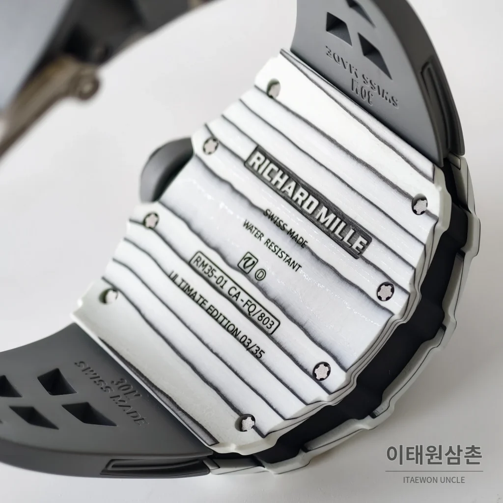 리차드밀 RM35-01 카본파이버 스켈레톤 오토매틱 49.94mm 블랙 그레이 러버 스트랩 실버 베젤
