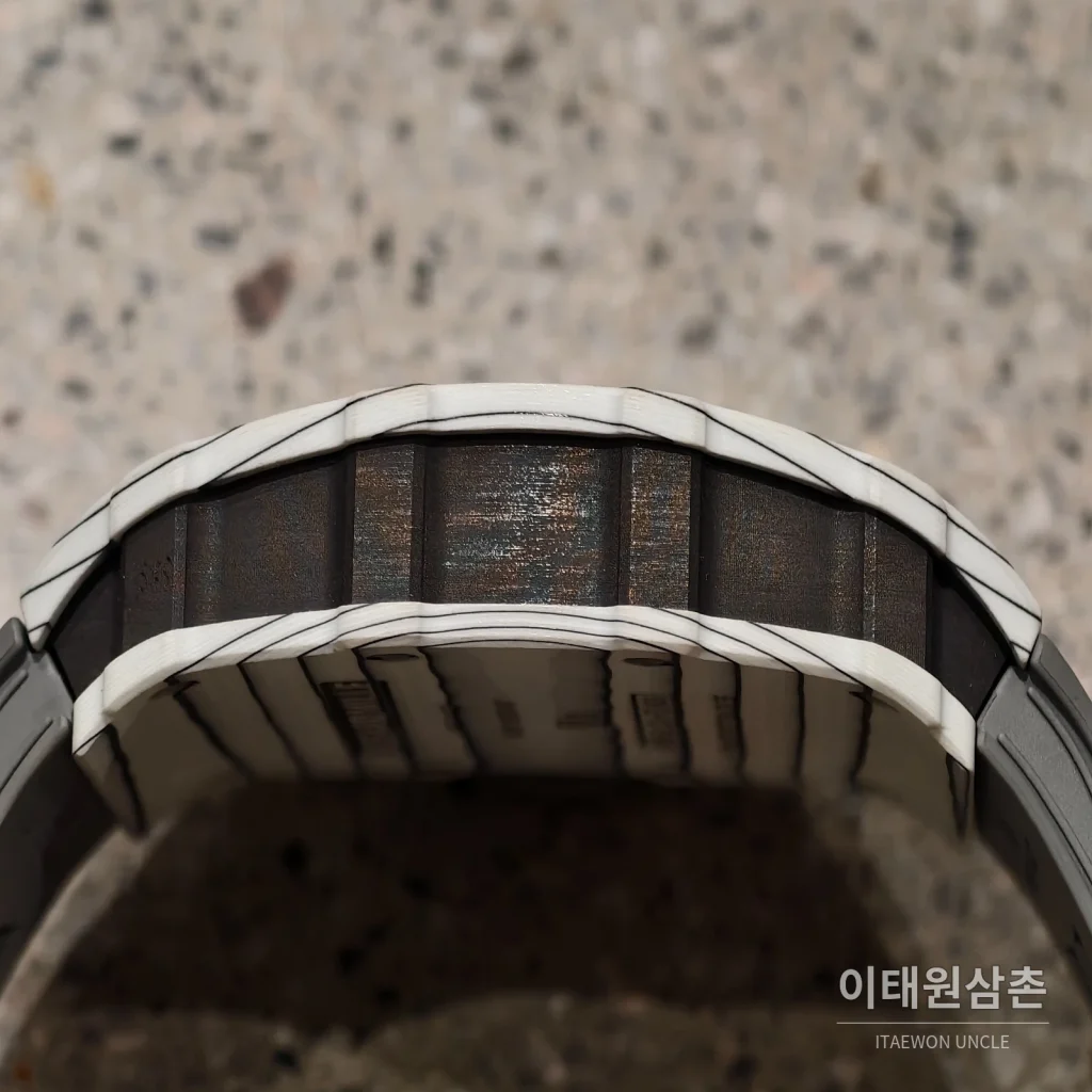 리차드밀 RM35-01 카본파이버 스켈레톤 오토매틱 49.94mm 블랙 그레이 러버 스트랩
