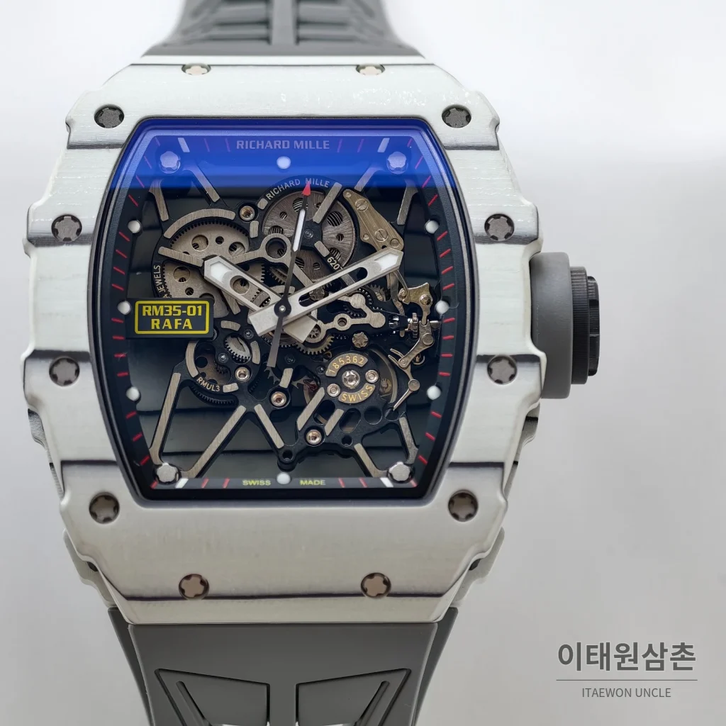 리차드밀 RM35-01 카본파이버 스켈레톤 오토매틱 49.94mm 블랙 그레이 러버 스트랩 실버 베젤