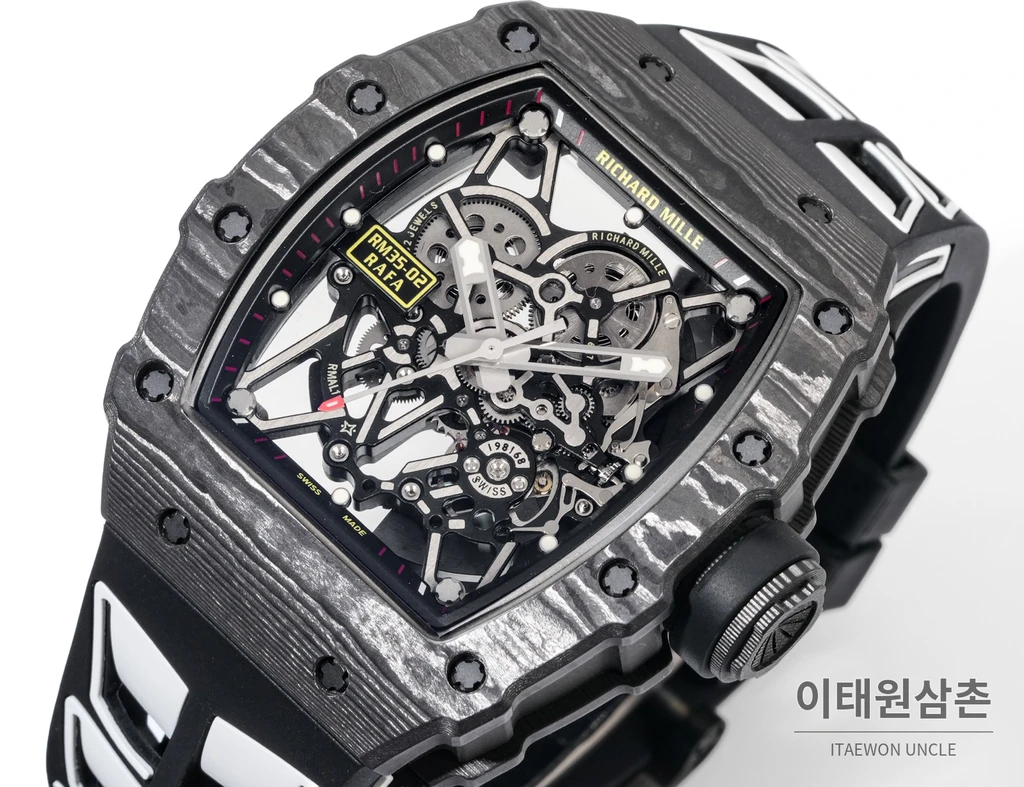 리차드밀 RM35-02 라파엘 나달 카본 파이버 스켈레톤 오토매틱 43mm 블랙 / 레드 블랙 러버 스트랩