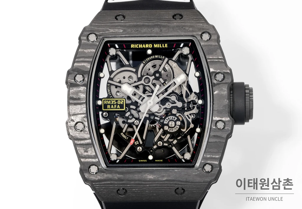 리차드밀 RM35-02 라파엘 나달 카본 파이버 스켈레톤 오토매틱 43mm 블랙 / 레드 블랙 러버 스트랩