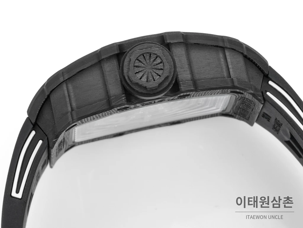 리차드밀 RM35-02 라파엘 나달 카본 파이버 스켈레톤 오토매틱 43mm 블랙 / 레드 블랙 러버 스트랩