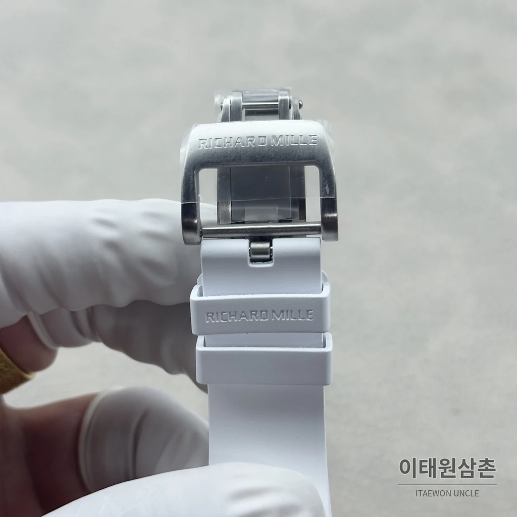 리차드밀 RM35-03 NTPT 카본 스켈레톤 오토매틱 49.95mm 스켈레톤 다이얼 블랙 러버 스트랩