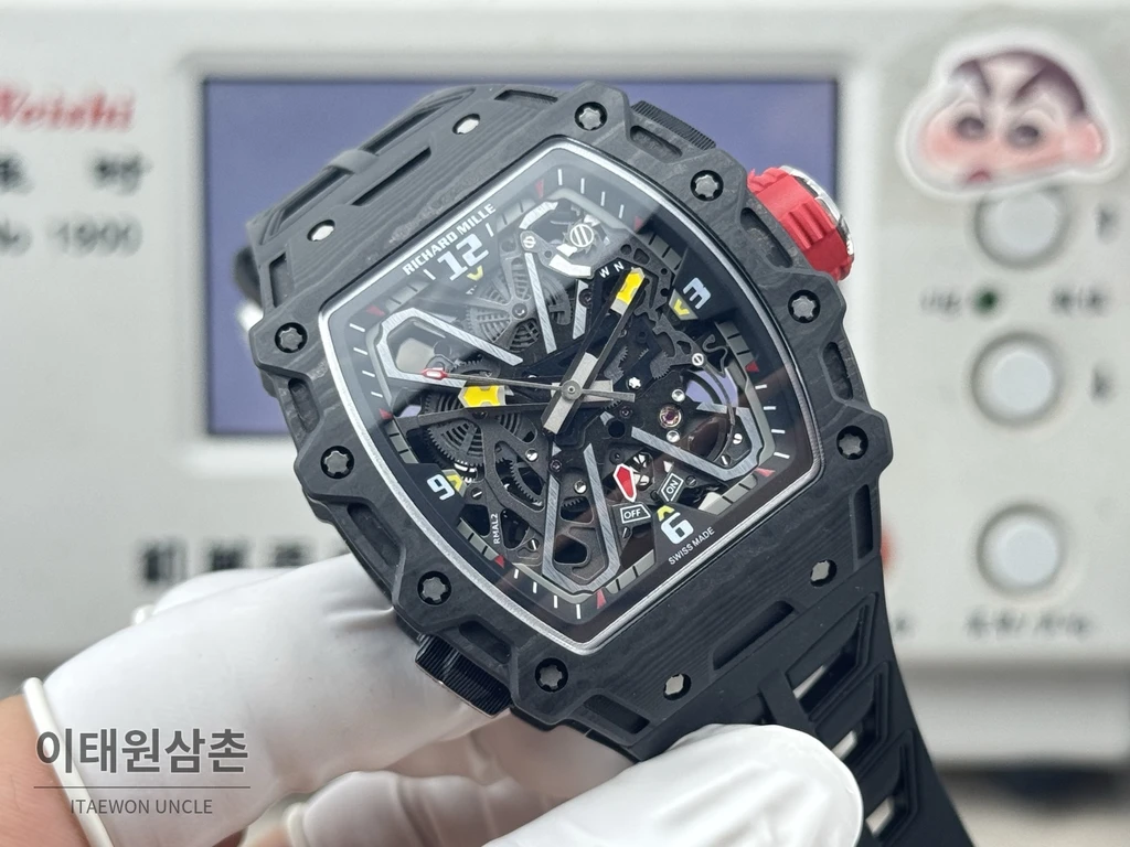 리차드밀 RM35-03 NTPT 카본 스켈레톤 오토매틱 49.95mm 스켈레톤 다이얼 블랙 러버 스트랩