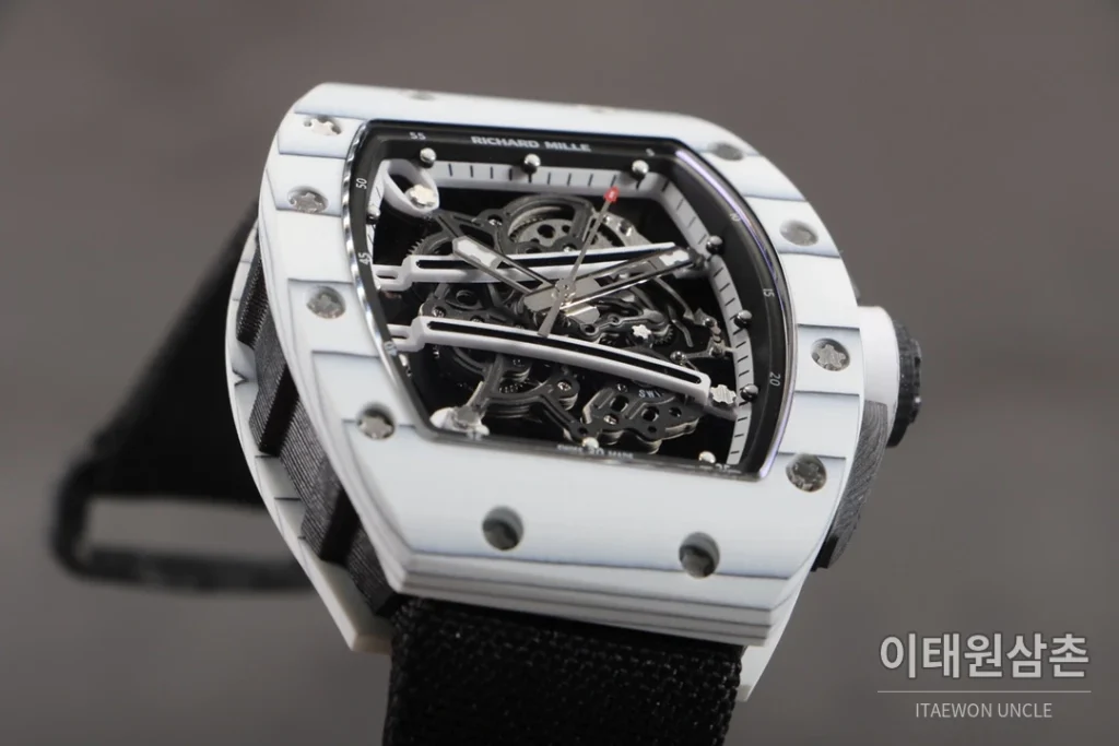 리차드밀 RM61-01 요한블레이크 카본 세라믹 스켈레톤 수동 43mm 블랙 / 그레이 블랙 나일론 스트랩