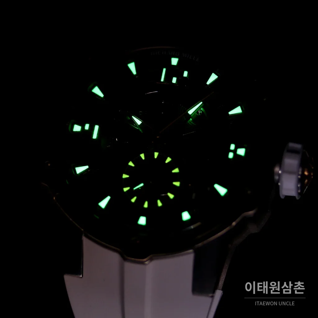 리차드밀 티타늄 카본 스켈레톤 마이크로로터 오토매틱 42mm tan 스켈레톤 다이얼 블랙 러버 스트랩