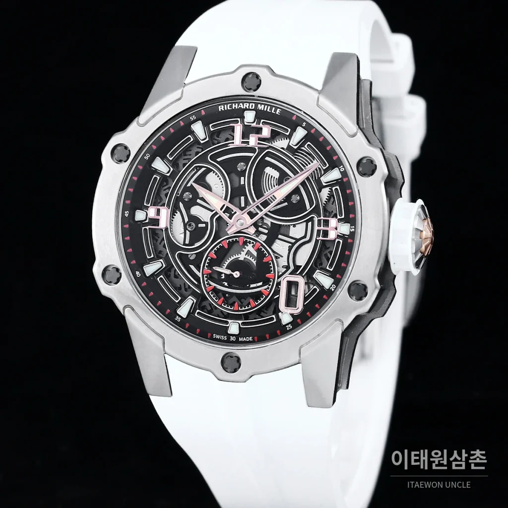 리차드밀 티타늄 카본 스켈레톤 마이크로로터 오토매틱 42mm tan 스켈레톤 다이얼 블랙 러버 스트랩