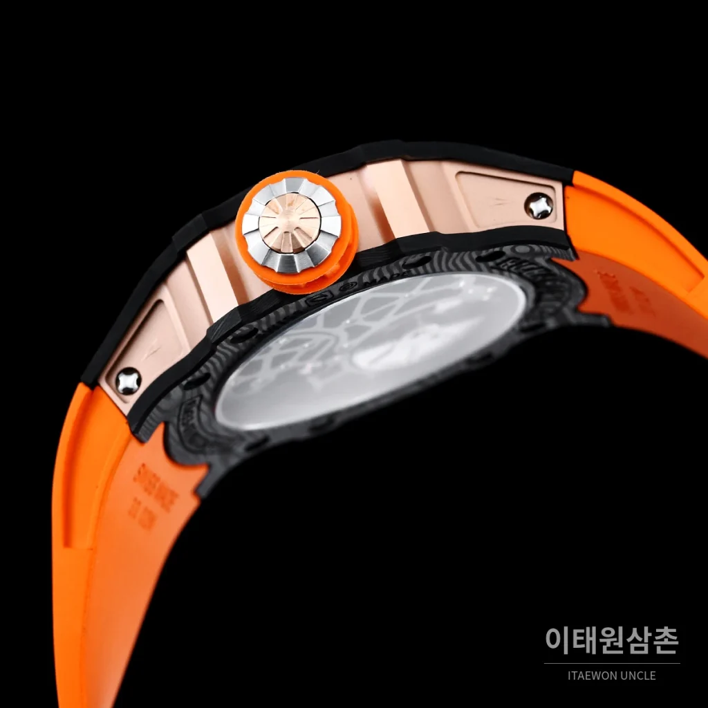 리차드밀 티타늄 카본 스켈레톤 마이크로로터 오토매틱 42mm tan 스켈레톤 다이얼 레드 러버 스트랩