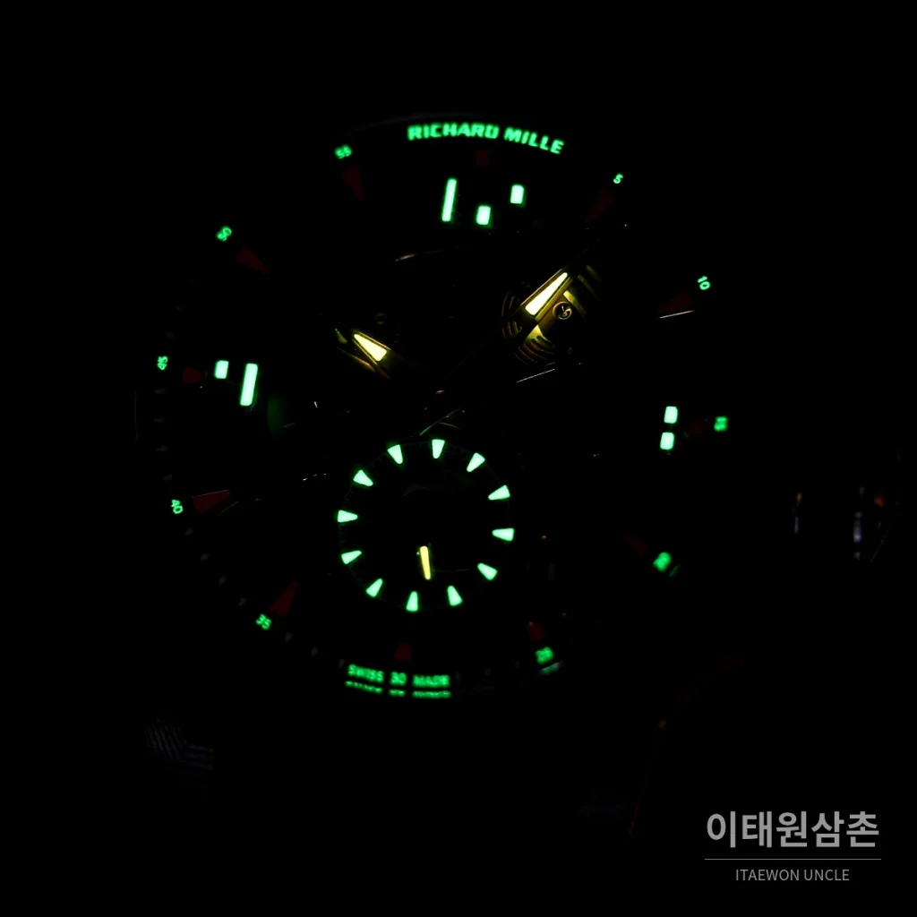 리차드밀 티타늄 카본 스켈레톤 마이크로로터 오토매틱 42mm tan 스켈레톤 다이얼 화이트 러버 스트랩