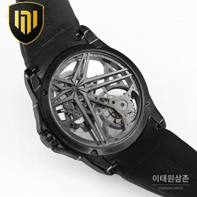 로저드뷔 엑스칼리버 플라잉 투르비용 스켈레톤 블루다이얼 오토매틱 42mm 블랙 러버 스트랩