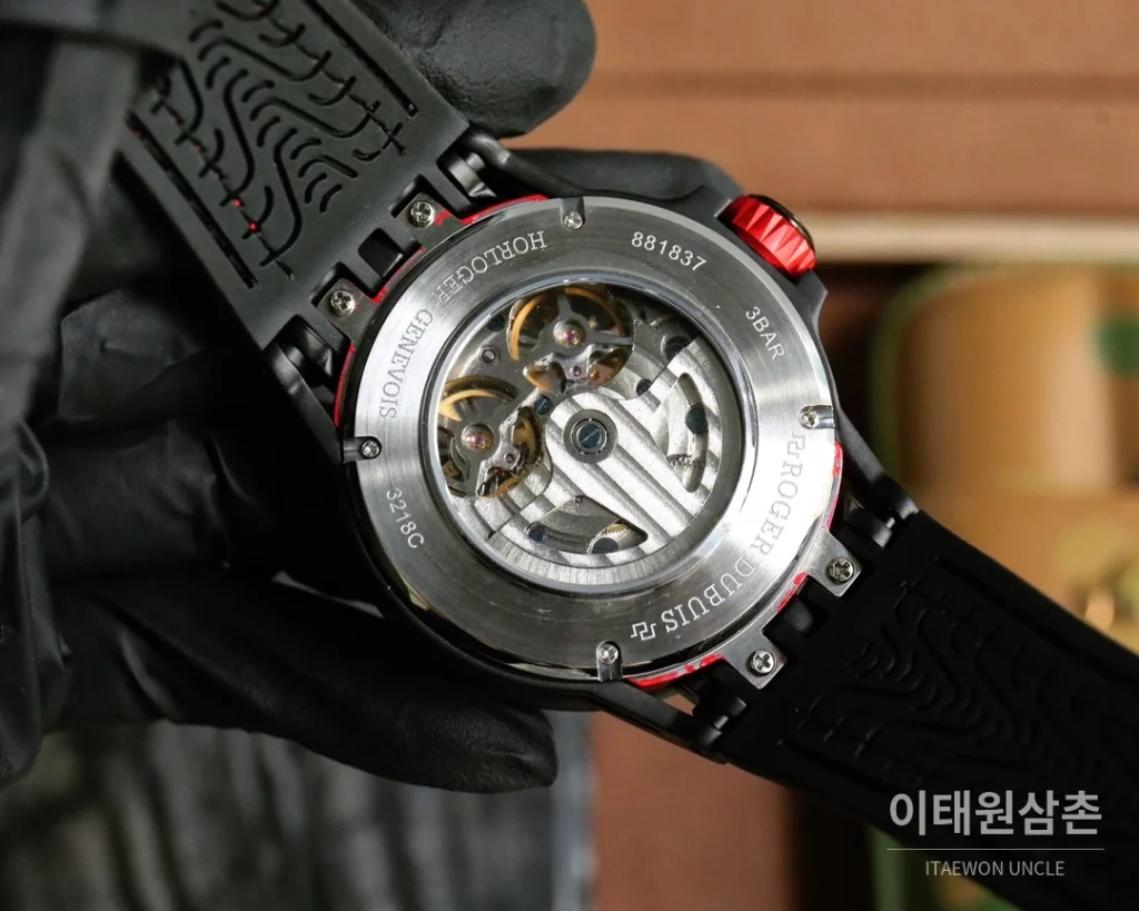 로저드뷔 엑스칼리버 스켈레톤 더블밸런스 DLC 티타늄 오토매틱 46mm 스켈레톤 다이얼 레드 러버 스트랩