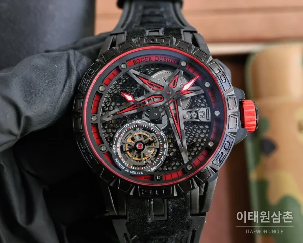 로저드뷔 엑스칼리버 스켈레톤 더블밸런스 티타늄 오토매틱 46mm 스켈레톤 다이얼 레드 러버 스트랩 로저드뷔 엑스칼리버 스켈레톤 더블밸런스 티타늄 오토매틱 46mm 스켈레톤 다이얼 레드 러버 스트랩