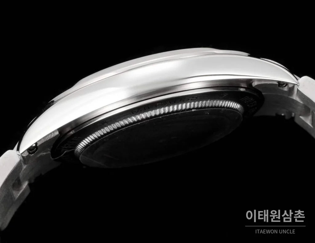 롤렉스 에어킹 스틸 블랙다이얼 그린핸즈 오토매틱 40mm 블랙 / 그린 스틸 브레이슬릿